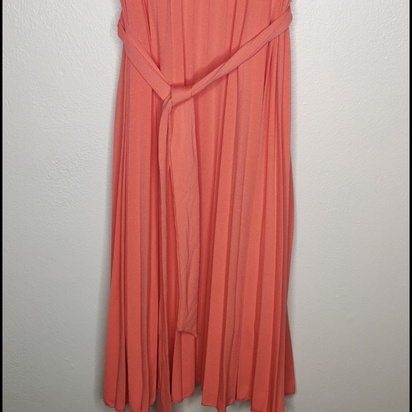 T Tahari Dress - Picture 8 of 8